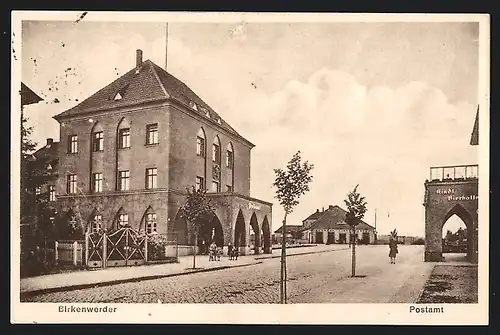 AK Birkenwerder, Postamt mit Strasse und Gathaus Kindl-Bierhalle