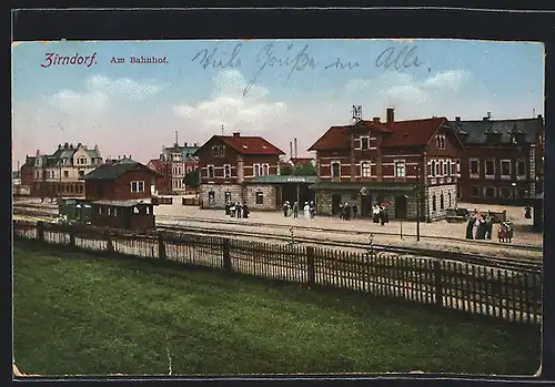 AK Zirndorf, Bahnhof mit Eisenbahnwaggons und Reisenden