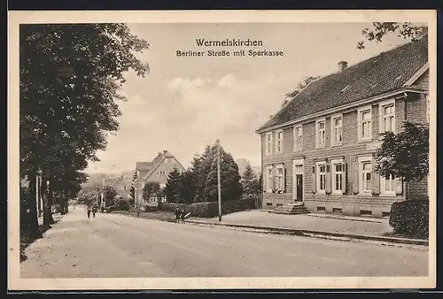 AK Wermelskirchen, Berliner Strasse mit Sparkasse