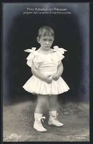 AK Prinz Hubertus von Preussen als Kleinkind mit Kette im Kleid