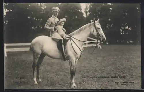 AK Kronprinz Wilhelm von Preussen mit seinem ältestes Sohn zu Pferd