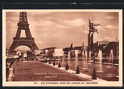 AK Paris, Exposition internationale 1937, vue d` ensemble, prise des jardins du Trocadéro, la Tour Eiffel