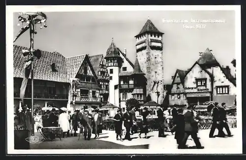 AK Paris, Exposition internationale 1937, La Vieille France Place Centrale