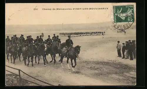AK Issy-les-Moulineaux, Champ de Manoeuvres