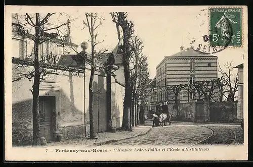 AK Fontenay-aux-Roses, L`Hospice Ledru-Rollin et l`École d`Institutrices, un fiacre