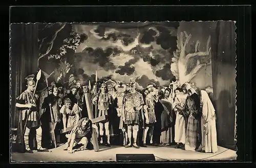 AK Rueil-Malmaison, La Passion-Le Chemin du Calvaire