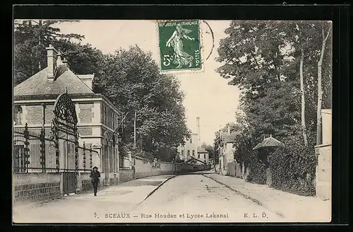 AK Sceaux, Rue Houdan et Lycèe Lakanal