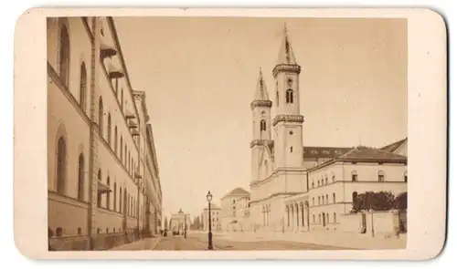 Fotografie Fotograf unbekannt, Ansicht München, Ludwigskirche