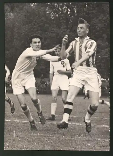 Fotografie Handballspiel Städtekampf Wien gegen Breslau, Angriff der Wiener 1939