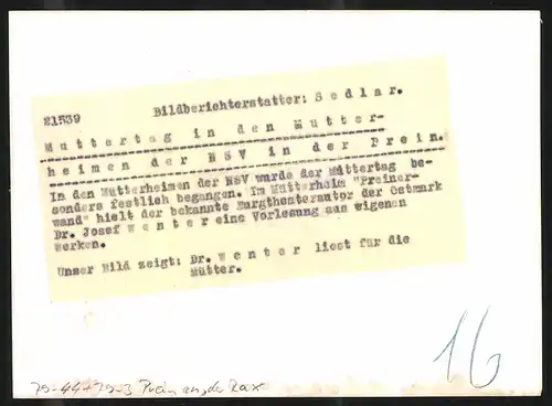 Fotografie Ansicht Prein an der Rax, NSV-Mütterheim, Dr. Josef Wenter liest aus seinen Werken zum Muttertag 1939 vor