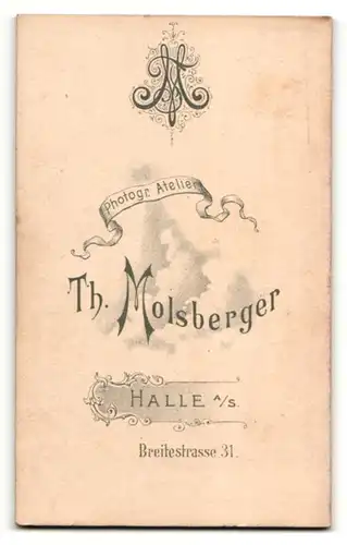 Fotografie Th. Molsberger, Halle a. S., Portrait frecher Bube im Matrosenanzug