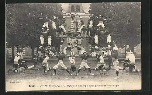 AK Blois, L`Abeille des Aydes, Pyramide avec triple barre parallele et cercle de fer, Akrobatik