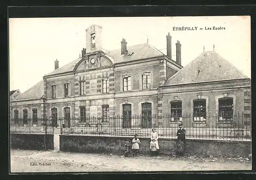 AK Étrépilly, Les Ecoles