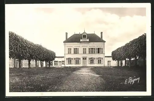 AK Chatenay-sur-Seine, La Mairie