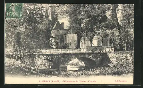 AK Flamboin, Dépendances du Château, L`Entrée
