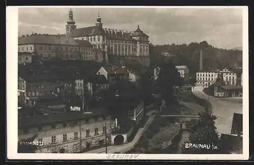 AK Braunau i. B., Teilansicht mit Schloss