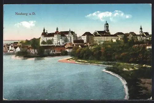 AK Neuburg a. D., Panorama vom Wasser aus gesehen