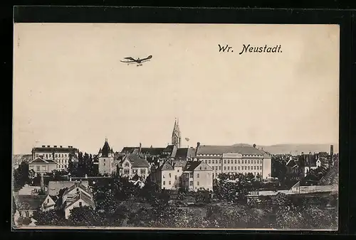 AK Wr. Neustadt, Generalansicht, Flugzeug
