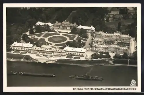 Foto-AK Walter Hahn, Dresden, Nr. 5219: Dresden-Pillnitz, Schloss Pillnitz, Fliegeraufnahme