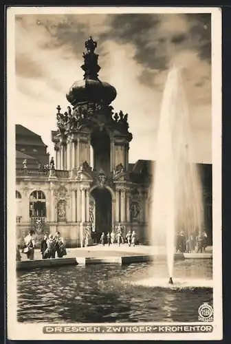 Foto-AK Walter Hahn, Dresden, Nr. 7589: Dresden, Zwinger, Kronentor