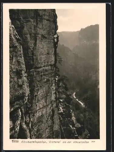 Foto-AK Walter Hahn, Dresden, NR.326: Elbsandsteingebirge, Kletterei an der Amselspitze