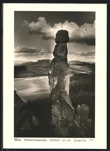 Foto-AK Walter Hahn, Dresden, NR.615: Elbsandsteingebirge, Kletterei an der Barbarine