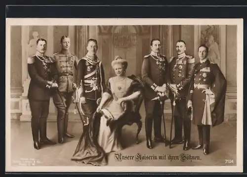 AK Kaiserin Auguste Victoria mit ihren Söhnen