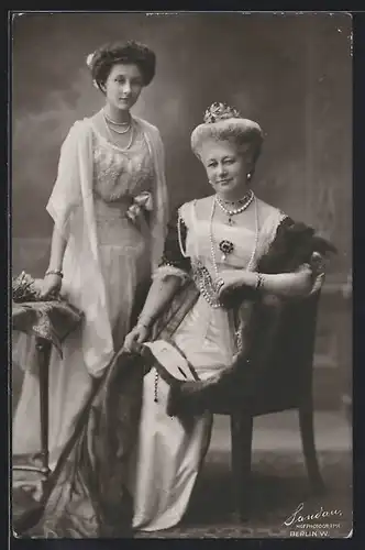 AK Kaiserin Auguste Victoria und ihre Tochter Prinzessin Victoria Louise