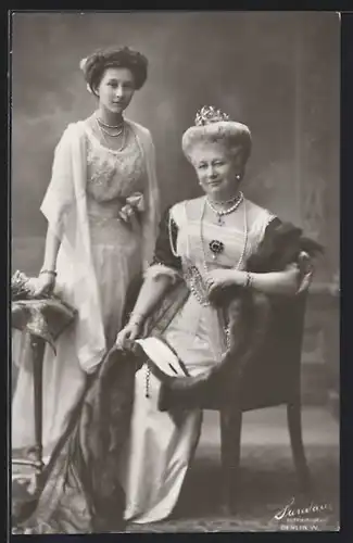 AK Kaiserin Auguste Victoria und ihre Tochter Prinzessin Victoria Louise
