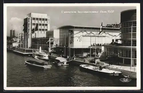AK Paris, Exposition internationale 1937, Pavillon de Suisse et D`Italie, vue du Pont D`Iena