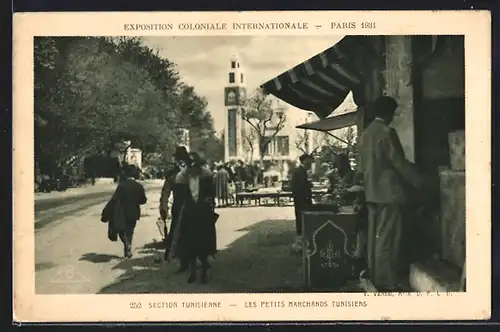 AK Paris, Exposition coloniale internationale 1931, Section Tunisienne, Les Petits Marchands Tunisiens