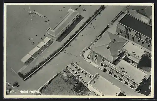 AK Baska, Hotel Volaric, aus der Vogelschau