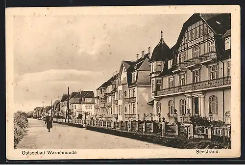 AK Warnemünde, Blick in Strasse Seestrand