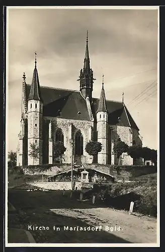 AK Mariasdorf, Kirche im Tageslicht