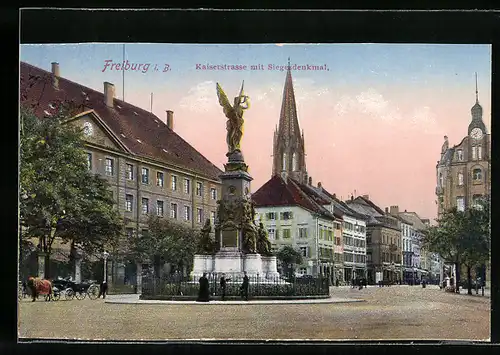 AK Freiburg i. B., Kaiserstrasse mit Siegerdenkmal