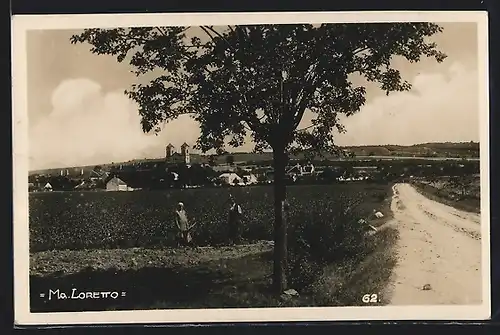 AK Maria-Loretto, Teilansicht mit Feldweg