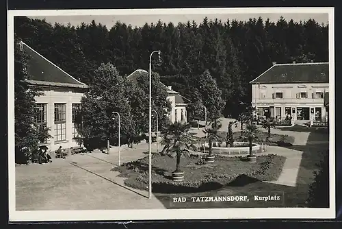 AK Bad Tatzmannsdorf, Kurplatz mit Brunnen