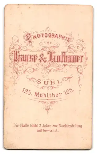 Fotografie Hause & Hofbauer, Suhl, Mühlthor 125, Junger gutaussehender Herr mit Fliege und Schnauzer