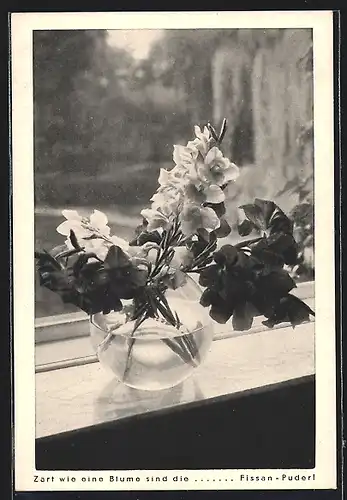 AK Fissan-Puder Reklame, Blumenstrauss in breiter Vase, Zart wie eine Blume...