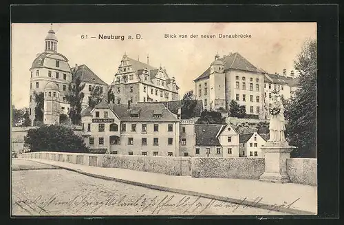 AK Neuburg a. D., Blick von der neuen Donaubrücke auf das Hotel Krone
