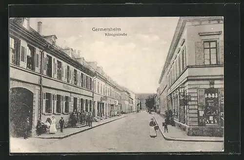 AK Germersheim, Königsstrasse mit Anwohnern