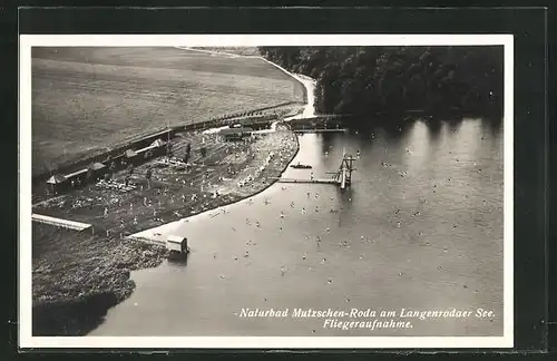 AK Mutzschen-Roda, Naturbad am Langenrodaer See vom Flugzeug aus