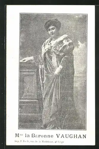 AK Madame la Baronne de Vaughan im eleganten Kleid