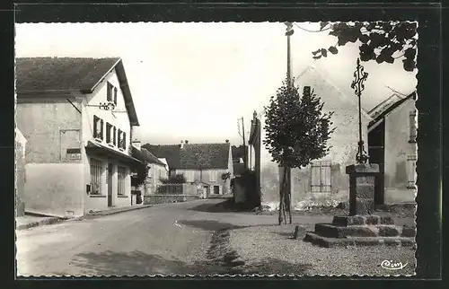 AK Saint-Cyr-sur-Morin, Biercy, Strassenpartie