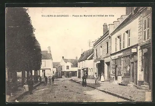 AK Villiers-Saint-Georges, Place du Marchè et l`Hotel de Ville