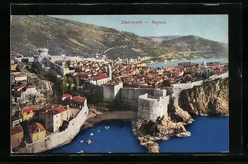 AK Dubrovnik / Ragusa, Blick auf die Küstenstadt