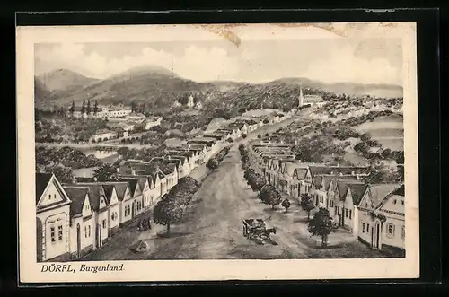 AK Dörfl, Ortsansicht mit Hauptstrasse und Fuhrwerk aus der Vogelschau