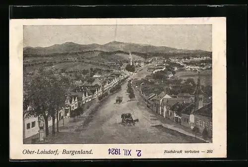 AK Ober-Loisdorf, Ortsansicht mit Hauptstrasse, Fuhrwerken und Bergpanorama