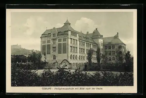 AK Coburg, Heiligkreuzschule mit Blick nach der Veste