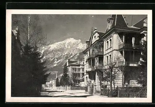 AK Bad Reichenhall /Bayern, Kuranstalt Salus mit Blick gegen Hochstaufen